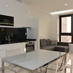 Alvarinho Apartment For 4, Vb Flats In Bolhao * Oporto