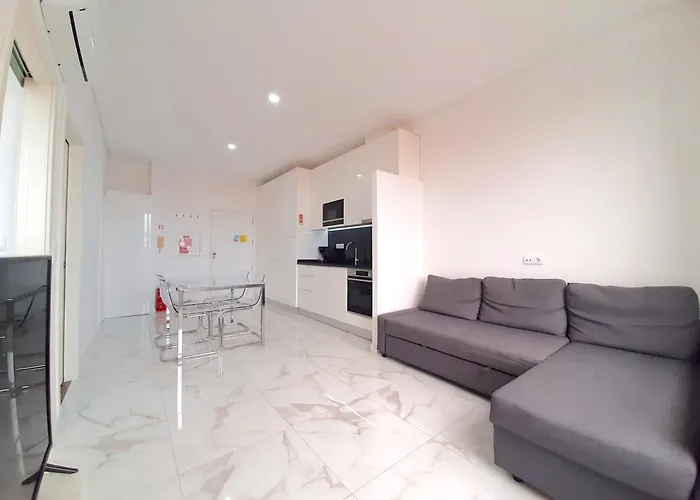 Vb By Flat In Appartement